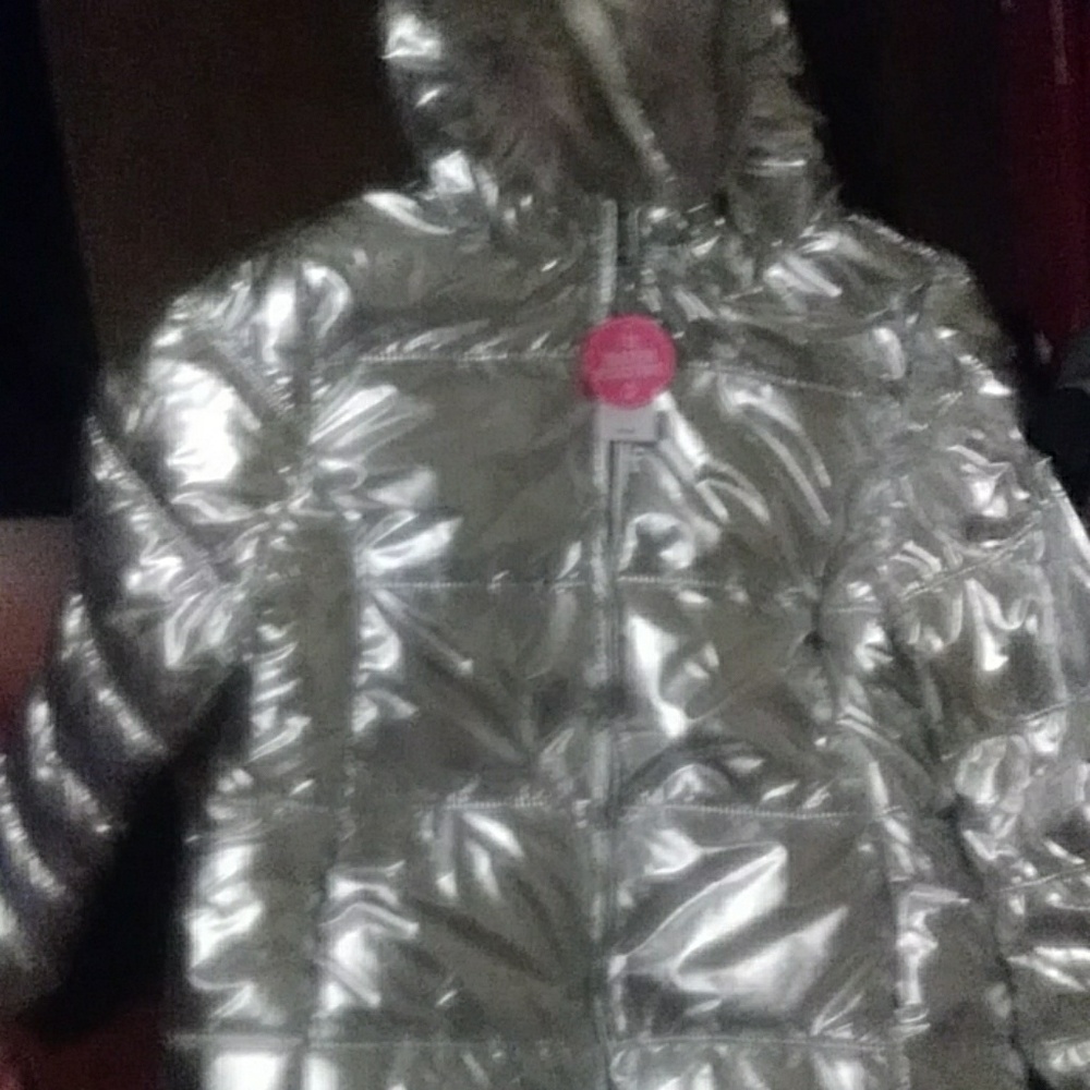 Water resistant coat
